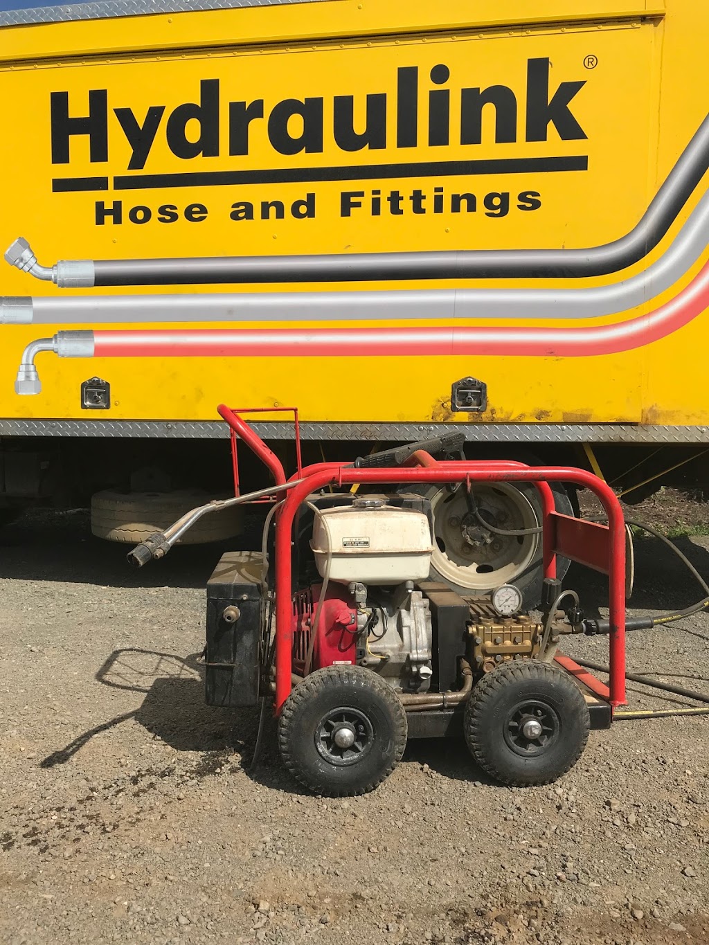 Hydraulic Hose Repairs Hervey Bay Fraser Coast hydraulink | 177 Chapel Rd, Nikenbah QLD 4655, Australia | Phone: 0418 722 808