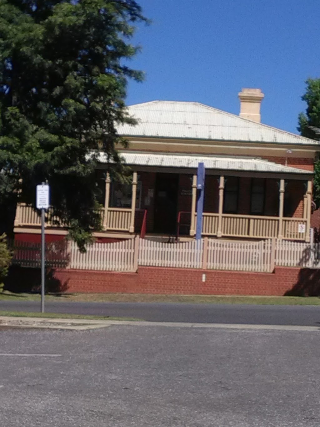 Corowa Police Station | police | 15 Queen St, Corowa NSW 2646, Australia | 0260331144 OR +61 2 6033 1144
