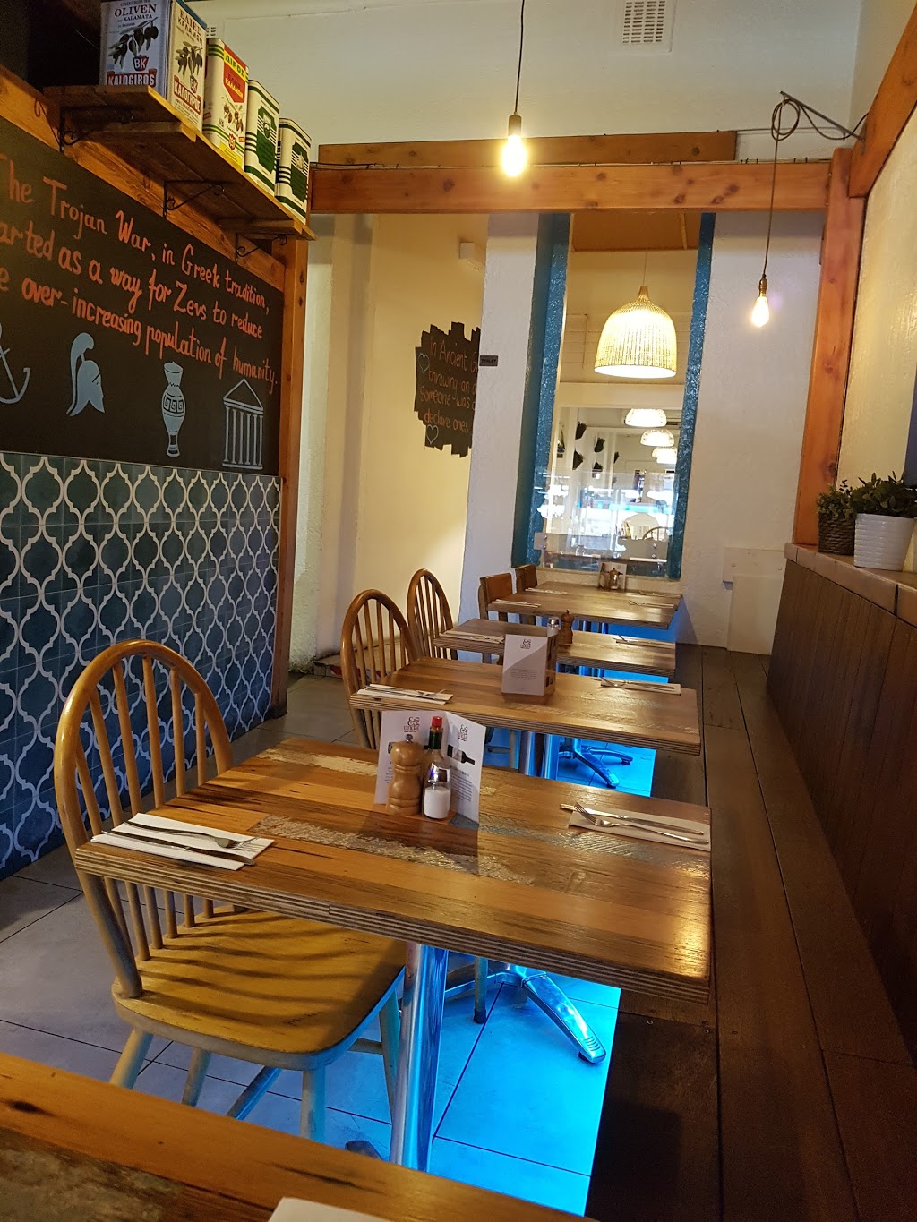 Seagull Greek Taverna | 491 Nepean Hwy, Frankston VIC 3199, Australia | Phone: (03) 9783 7555