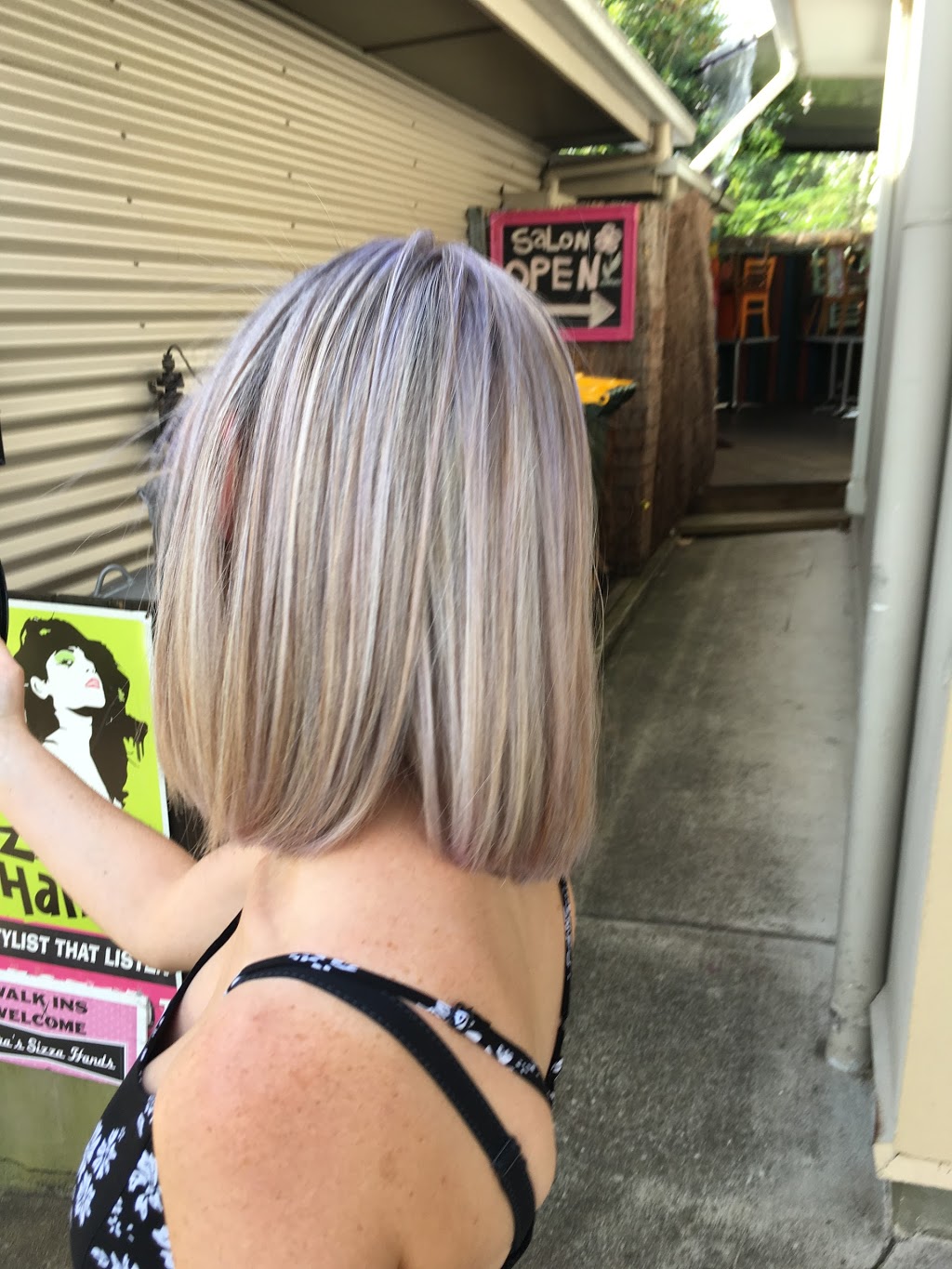 Saras Sizza Hands | hair care | 3/9 Blackall St, Woombye QLD 4559, Australia | 0421763182 OR +61 421 763 182