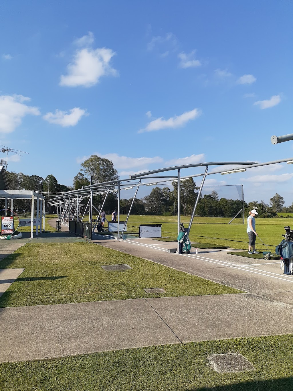 Oxley Golf Range | 1020 Oxley Rd, Oxley QLD 4075, Australia | Phone: (07) 3379 2078