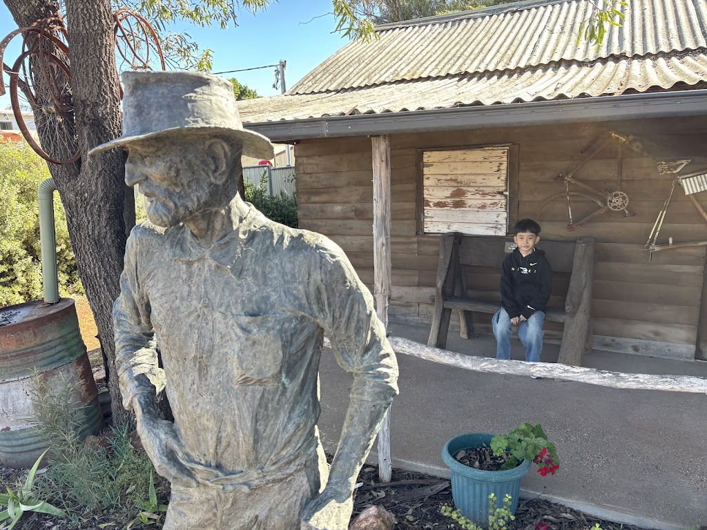 Exploren Charging Station | 22 Morilla St, Lightning Ridge NSW 2834, Australia | Phone: 1300 755 087