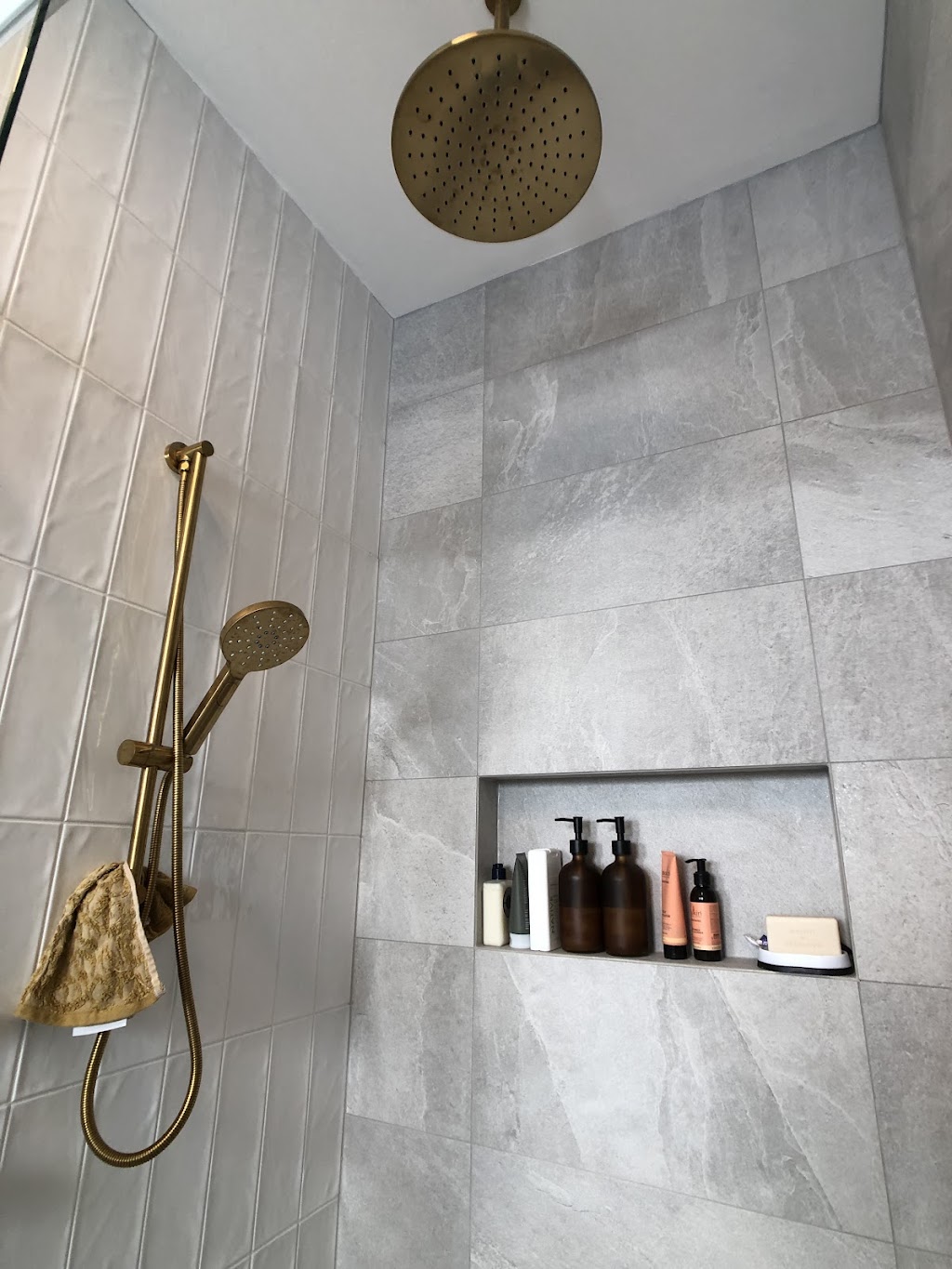 Mountainside Builders | 523 Basin-Olinda Rd, Olinda VIC 3788, Australia | Phone: 0412 946 022