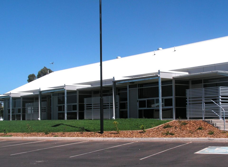 School of Rural Health | university | 11 Moran Dr, Dubbo NSW 2830, Australia | 0258099400 OR +61 2 5809 9400