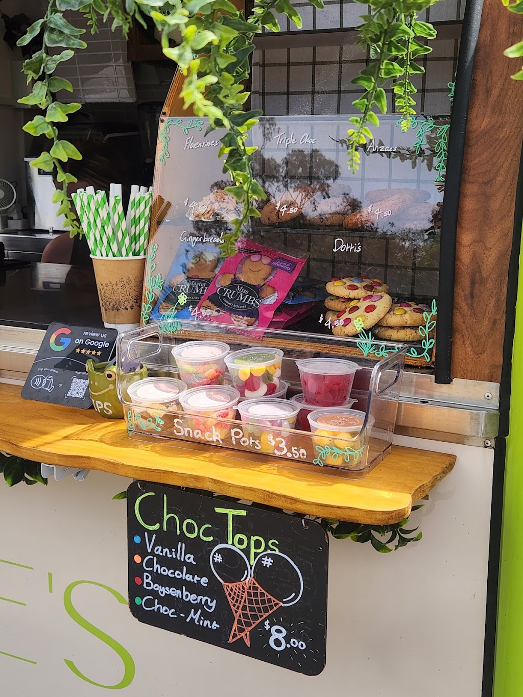 Sie Sies Cafe | Maroondah Dam, Access Road, Healesville VIC 3140, Australia | Phone: 0488 116 630