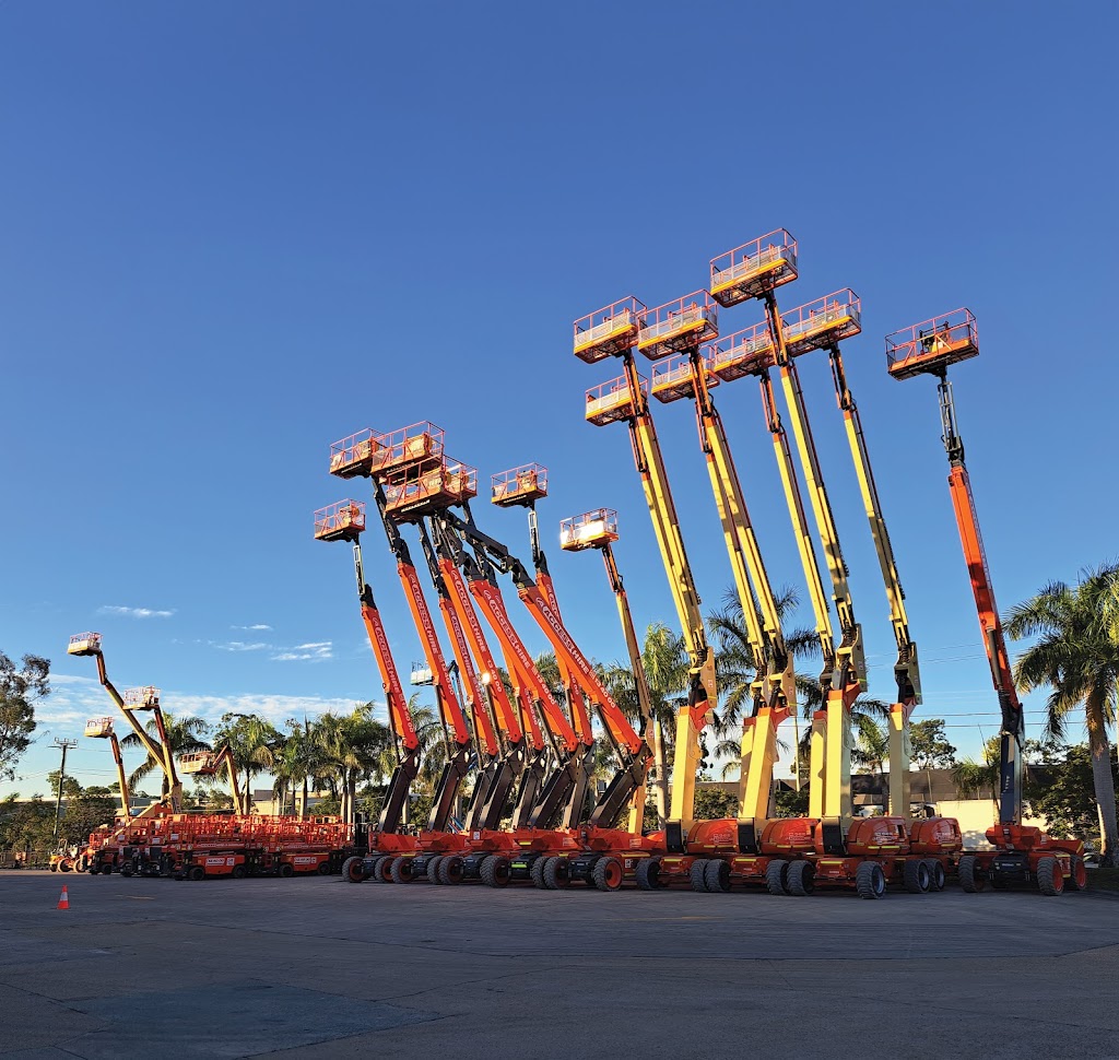 Access Hire Moranbah | 8/12 Industrial Ave, Moranbah QLD 4744, Australia | Phone: 13 40 00