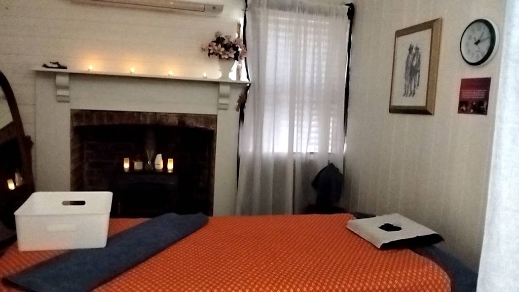 Near Me Thai Massage Gulgong | 75 Medley St, Gulgong NSW 2852, Australia | Phone: 0458 940 309