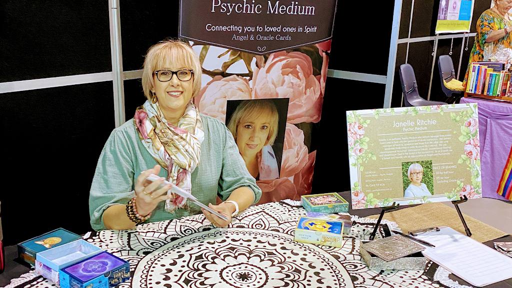 Psychic Medium - Janelle Ritchie |  | Soul Spectrum, 25 Discovery Dr, North Lakes QLD 4509, Australia | 0418729606 OR +61 418 729 606