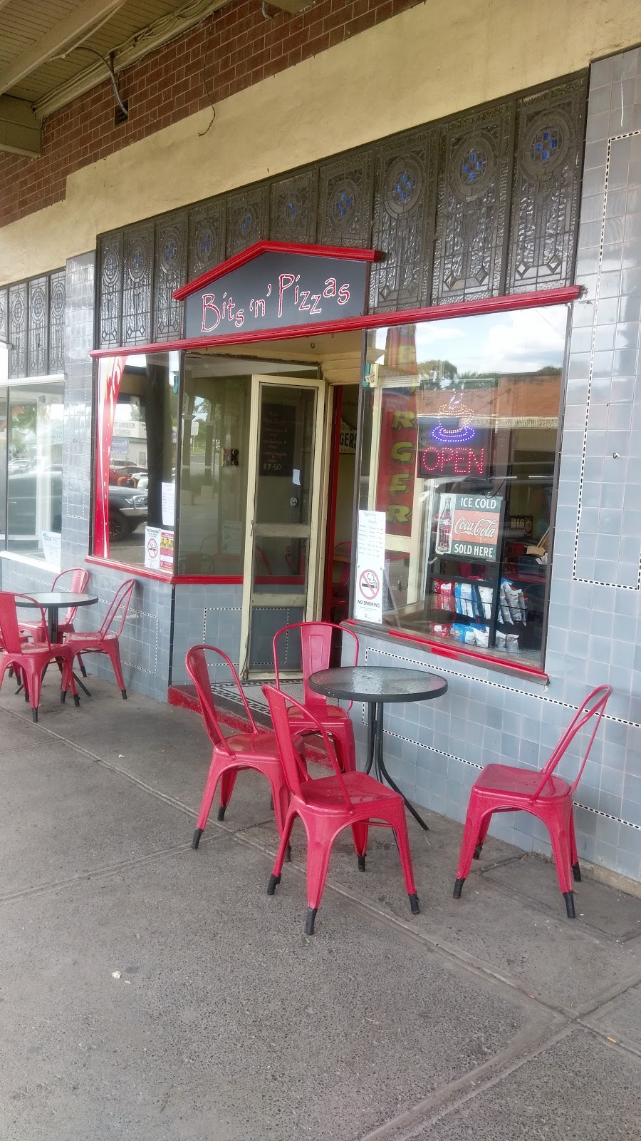 Bits n Pizzas | 2/98 Bettington St, Merriwa NSW 2329, Australia | Phone: (02) 6548 2088