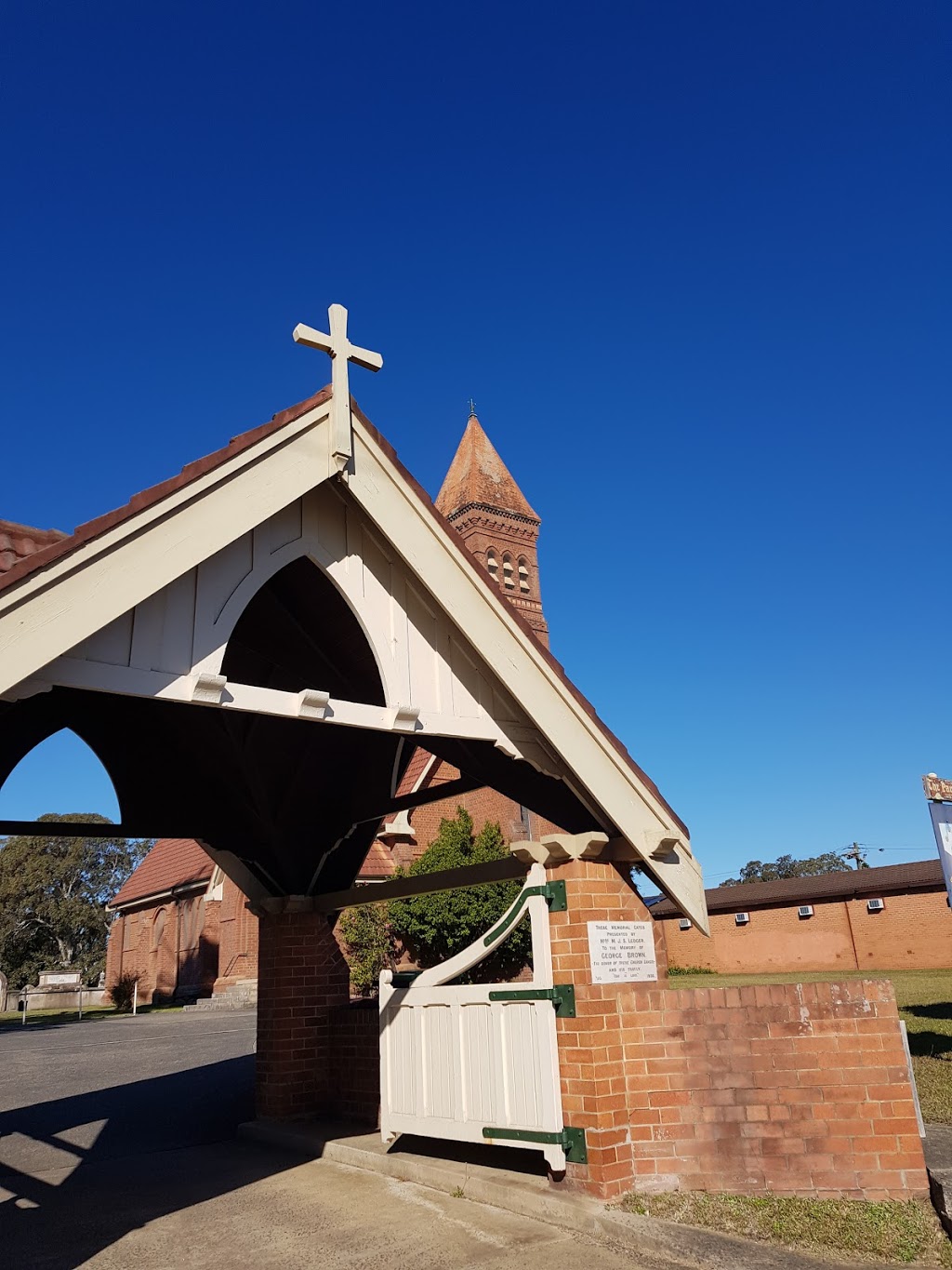 Dapto Anglican Church - St Lukes Brownsville | church | St Lukes Church of Anglican, 35-37 Prince Edward Dr, Brownsville NSW 2530, Australia | 0242611001 OR +61 2 4261 1001