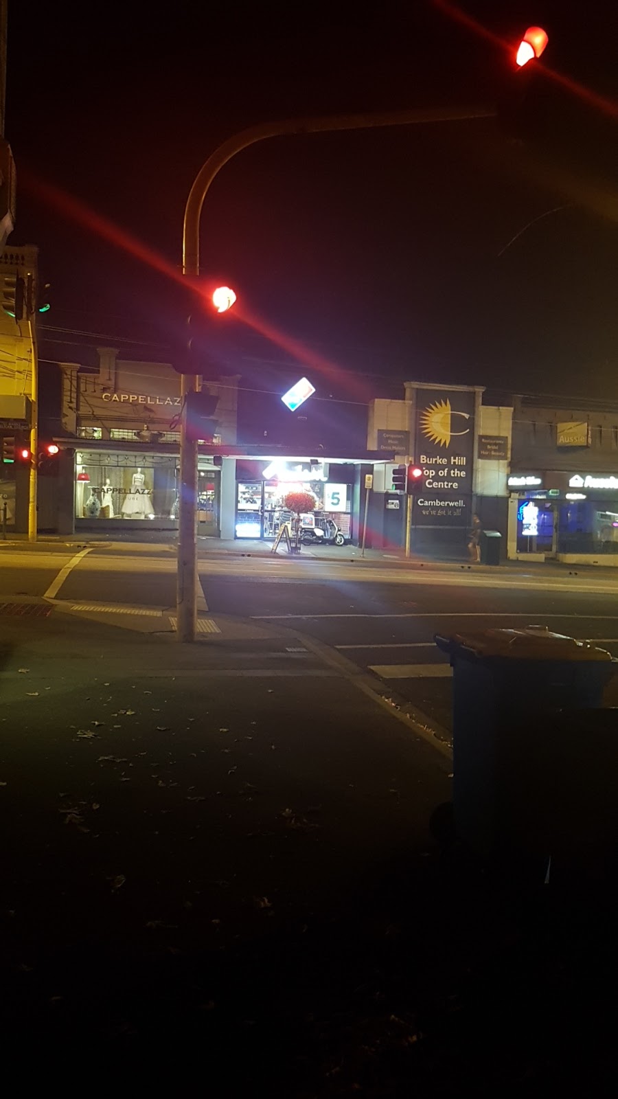 Dominos Camberwell | meal takeaway | 752 Burke Rd, Camberwell VIC 3124, Australia | 0398346620 OR +61 3 9834 6620