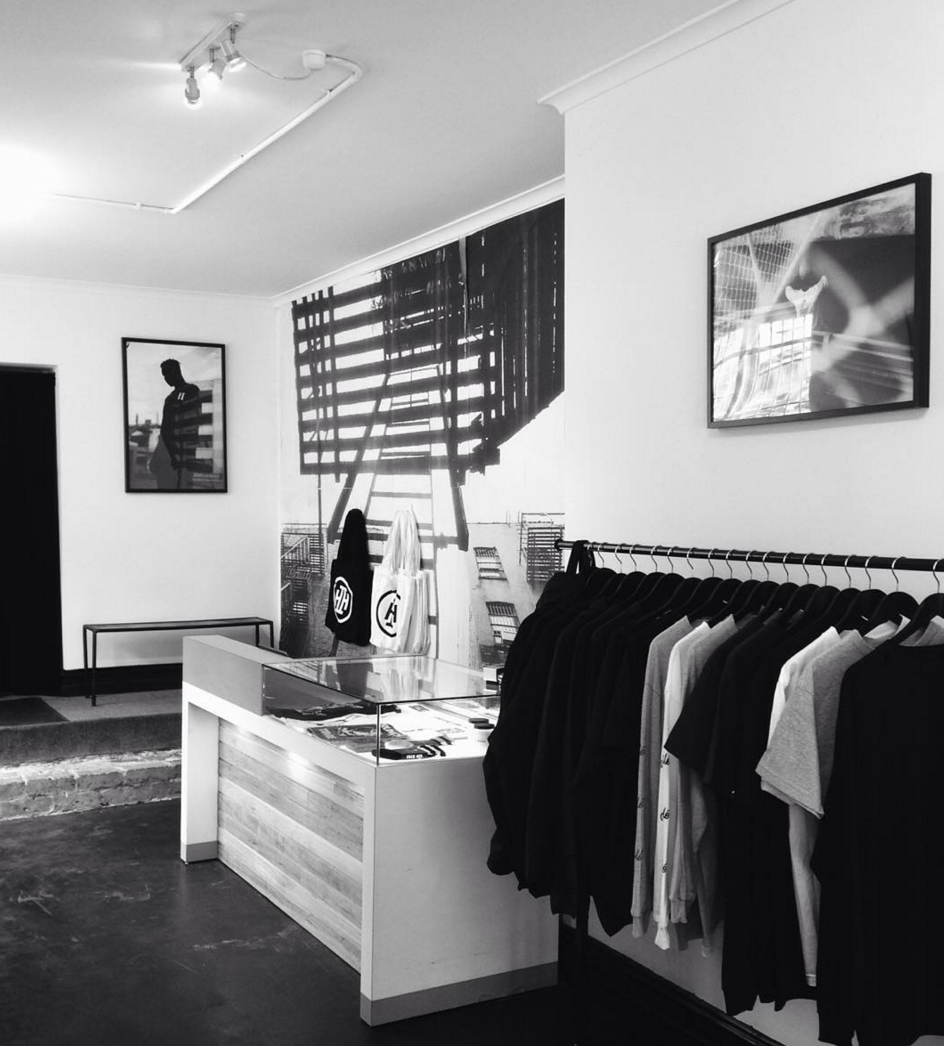 Hand 2 Hand Store | clothing store | 120 Gertrude St, Fitzroy VIC 3068, Australia | 0478531201 OR +61 478 531 201