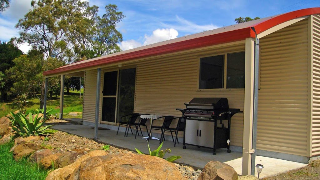 Dam It Getaway | 81 Kia Ora Hill Rd, Gloucester NSW 2422, Australia | Phone: (02) 6558 4272