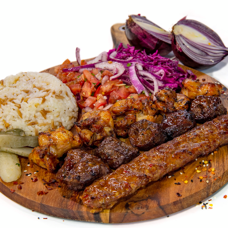 Makara Kebab & Grill | restaurant | 2 Sentry Dr, Stanhope Gardens NSW 2768, Australia | 0298360662 OR +61 2 9836 0662