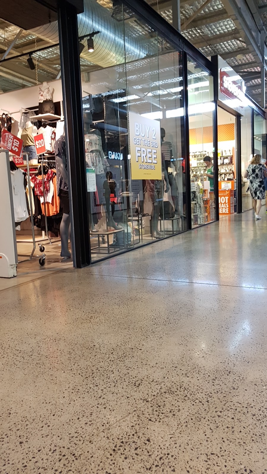 Edge | clothing store | T6, Airport Dr, Brisbane Airport QLD 4000, Australia