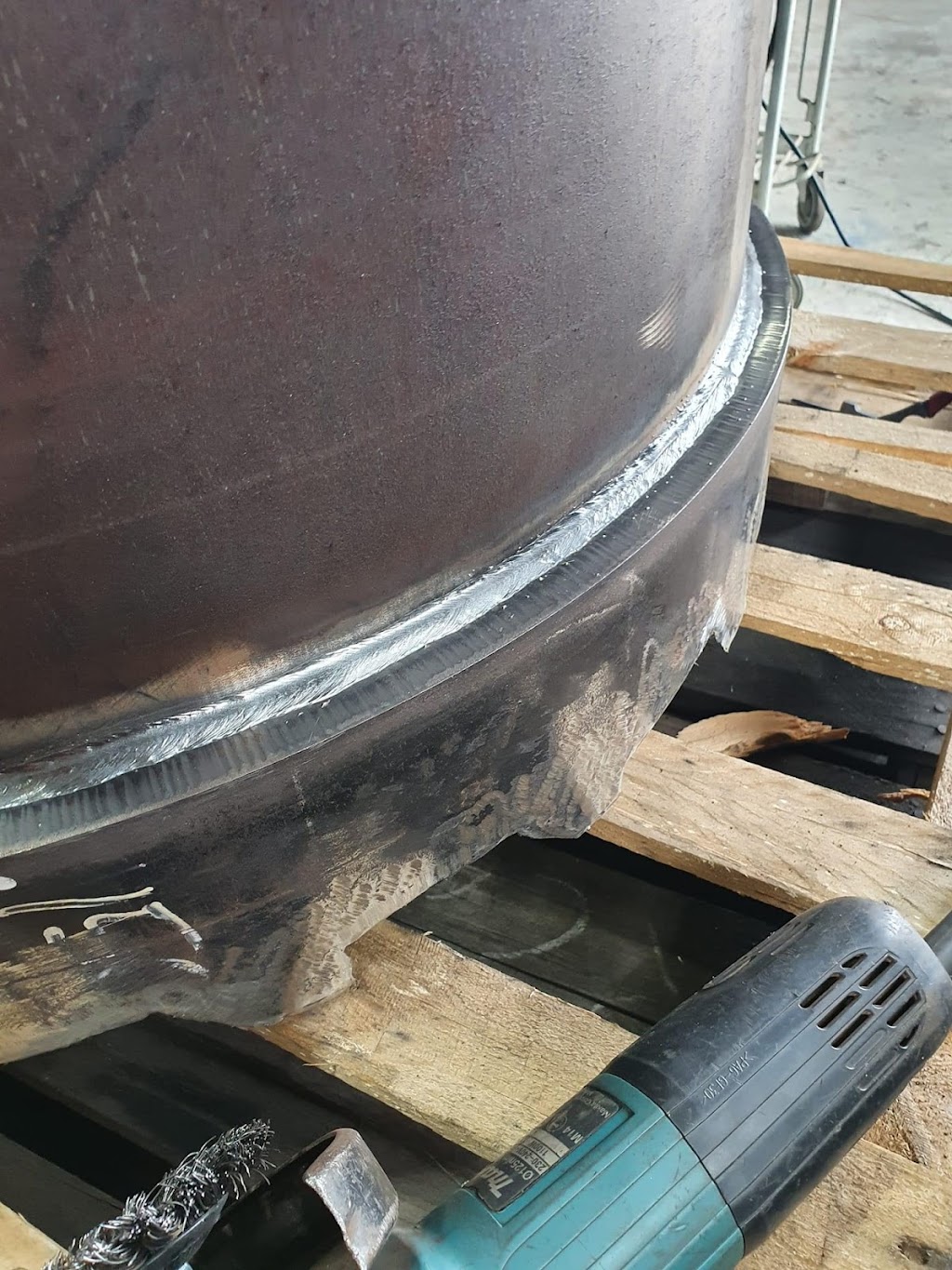 Russell Contracting Pty Ltd | 10 Yellowood Ct, Kensington Grove QLD 4341, Australia | Phone: 0439 316 782