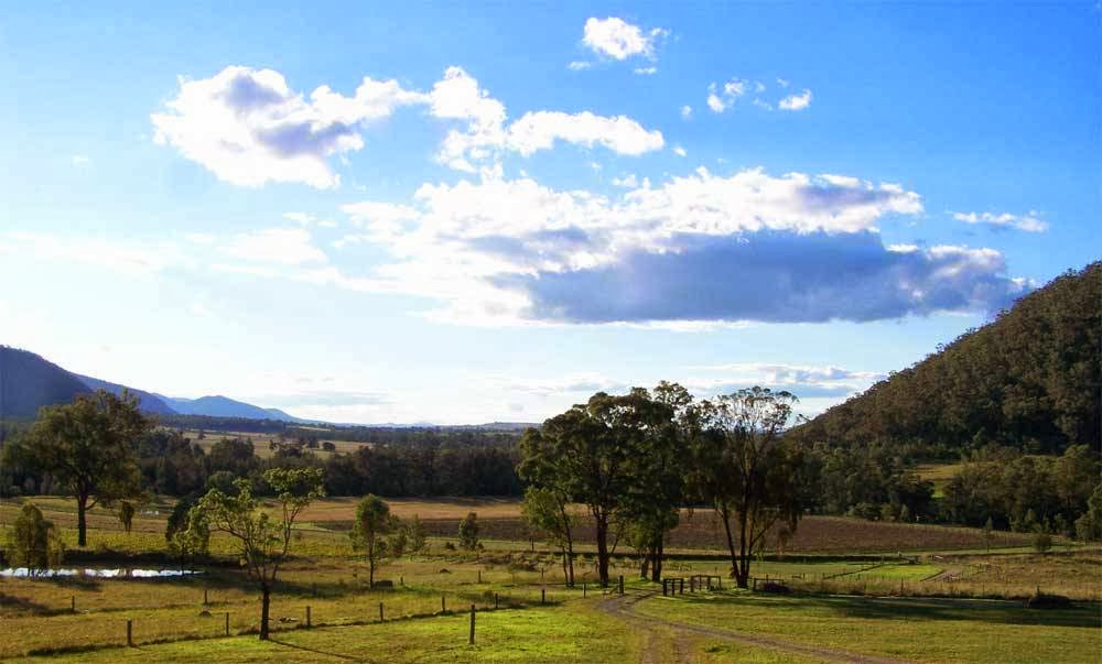 Rosamund and Rosa self contained holiday Houses | 363 Wollombi Rd, Broke NSW 2330, Australia | Phone: (02) 8840 2852