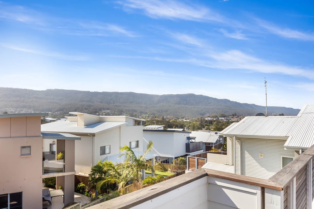 Holiday Accommodation | 2/206 Lawrence Hargrave Dr, Thirroul NSW 2515, Australia | Phone: (02) 4207 9988