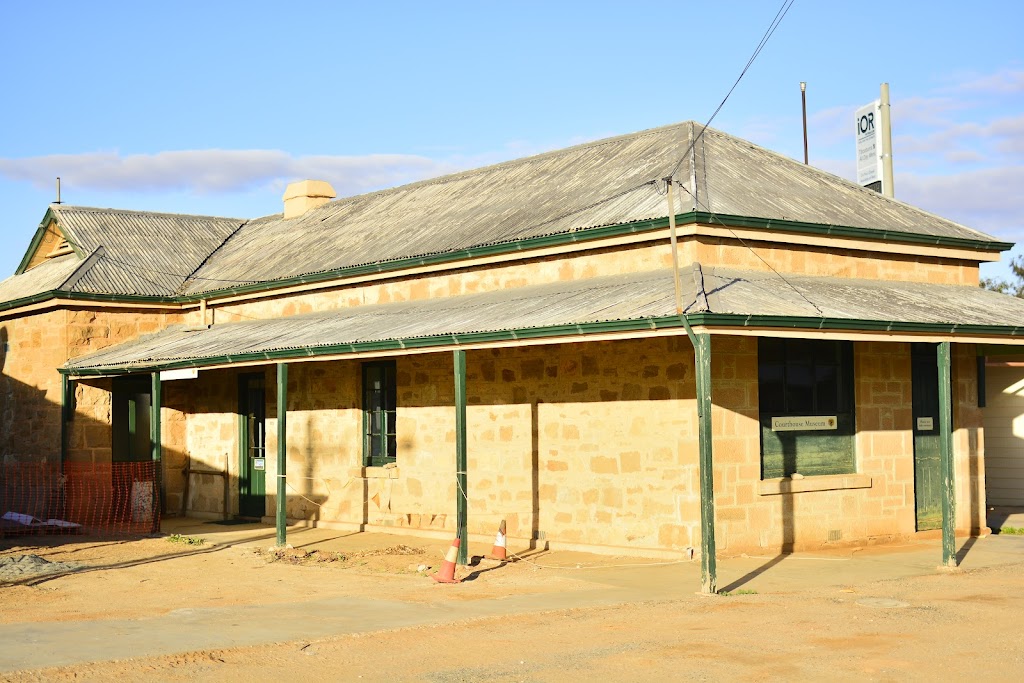 Tibooburra Food & Fuel | 49 Briscoe St, Tibooburra NSW 2880, Australia | Phone: (08) 8091 3333