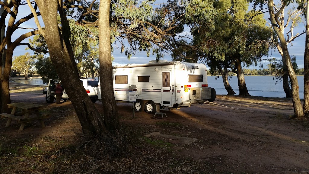 Wooroonook Lakes Campground | campground | 1432 Borung Hwy, Wooroonook VIC 3525, Australia