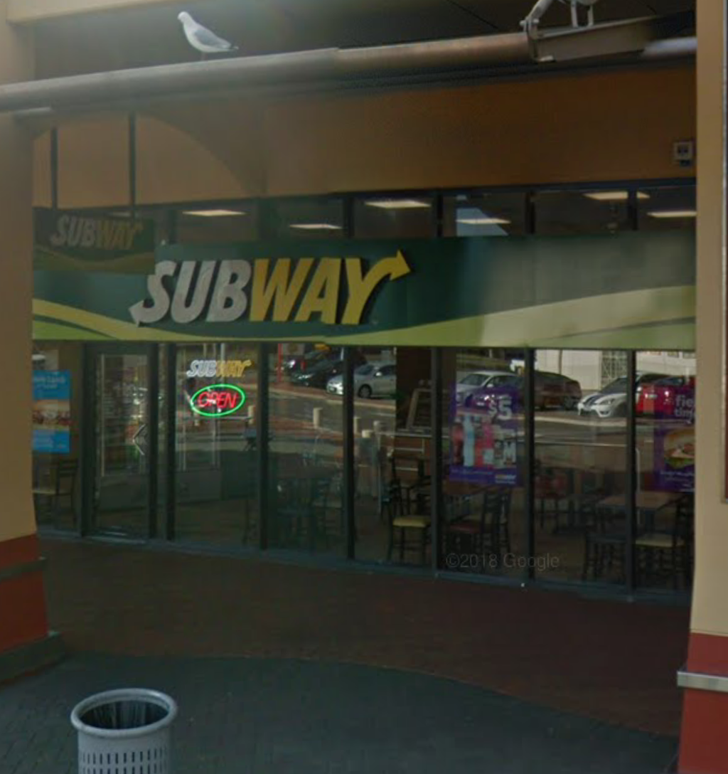 Subway | restaurant | 8 Read St, Waikiki WA 6169, Australia | 0895281611 OR +61 8 9528 1611
