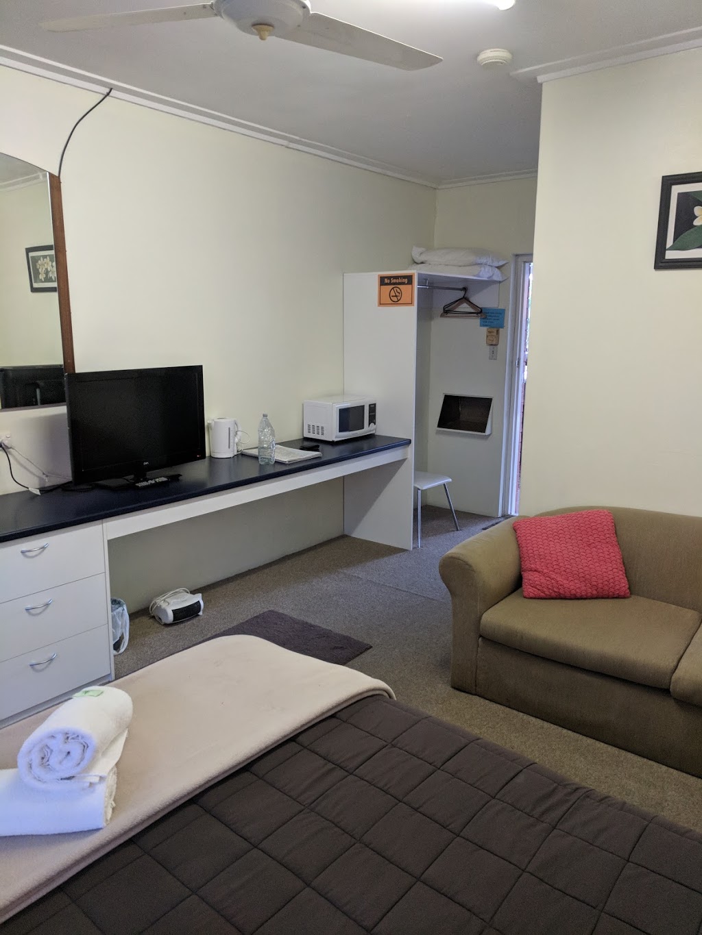 Westella Motel | 107 Pacific Hwy, Urunga NSW 2455, Australia | Phone: (02) 6655 6319