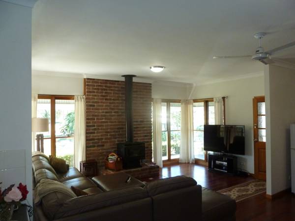 La Sila Homestead | real estate agency | 299 Marrowbone Rd, Pokolbin NSW 2320, Australia | 1300386170 OR +61 1300 386 170