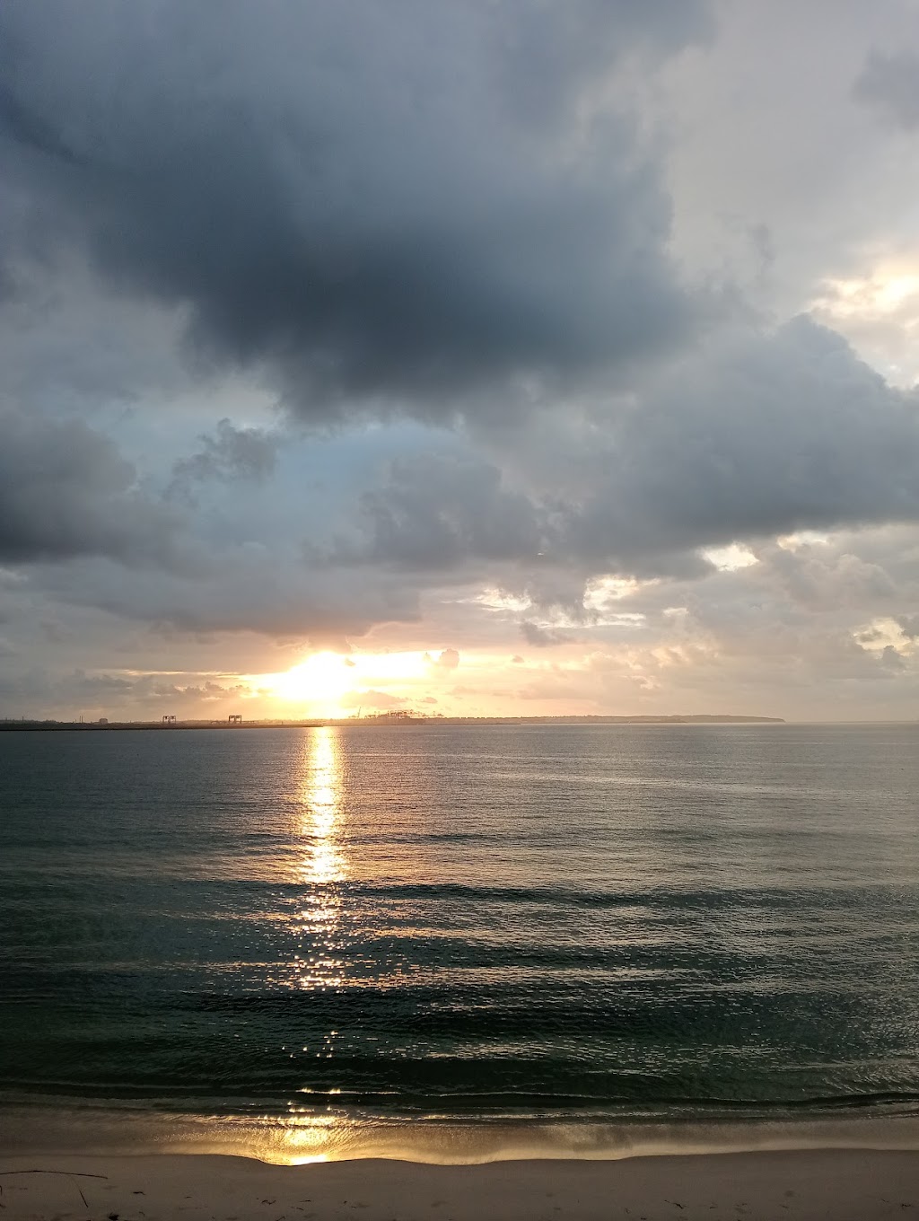Thompson Beach | The Grand Pde opp, Florence St, Ramsgate Beach NSW 2217, Australia | Phone: 0450 759 309
