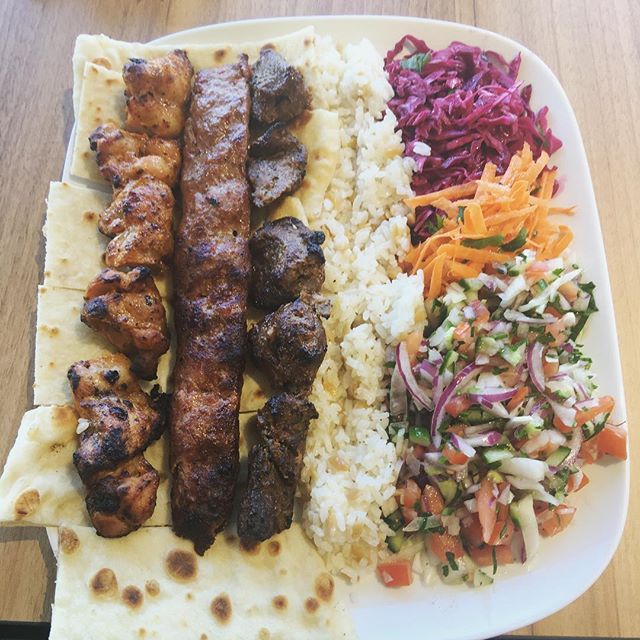 Empire Kebabs | meal takeaway | Shop T06/1-11 Town Terrace, Glenmore Park NSW 2745, Australia | 0247443830 OR +61 2 4744 3830