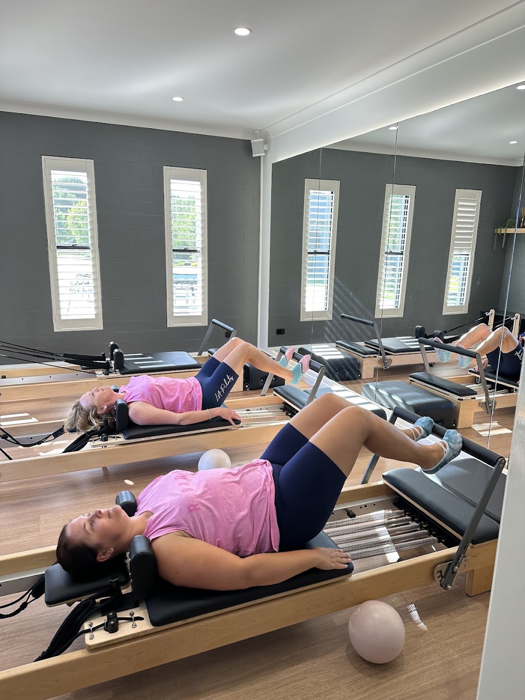 LA Pilates | 19 Olearia Pl, Lake Albert NSW 2650, Australia | Phone: 0423 268 823