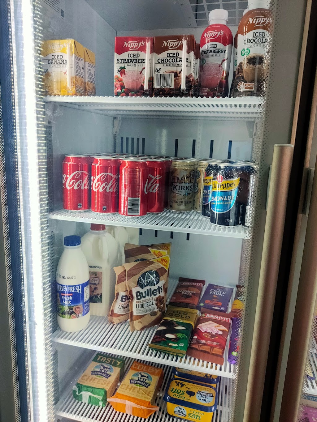 Salmon Gums Trading Post and Post Office | Lot 25 Coolgardie Esperance Hwy, Salmon Gums WA 6445, Australia | Phone: (08) 9078 5119