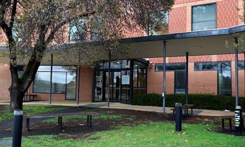 Wodonga Magistrates Court | courthouse | 5 Elgin Blvd, Wodonga VIC 3690, Australia | 0260437000 OR +61 2 6043 7000