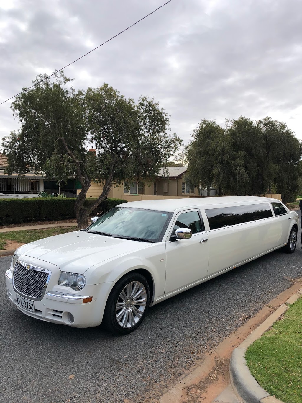 Mildura Limousines | 907 Etiwanda Ave, Mildura VIC 3501, Australia | Phone: 0428 233 623