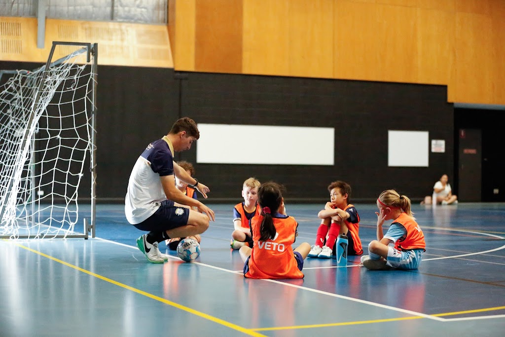 Feenix Futsal Park Ridge | 17 Rosia Rd, Park Ridge South QLD 4125, Australia | Phone: 0449 292 975