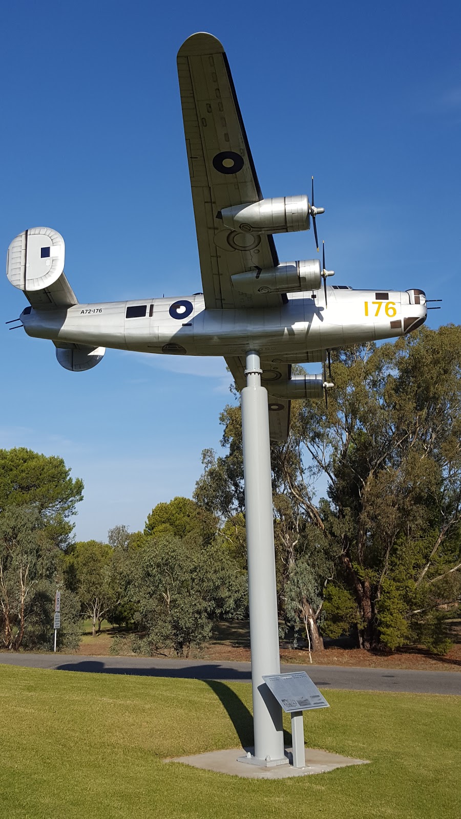 Tocumwal Golf & Bowls Club | Barooga Rd, Tocumwal NSW 2714, Australia | Phone: (03) 5874 9111