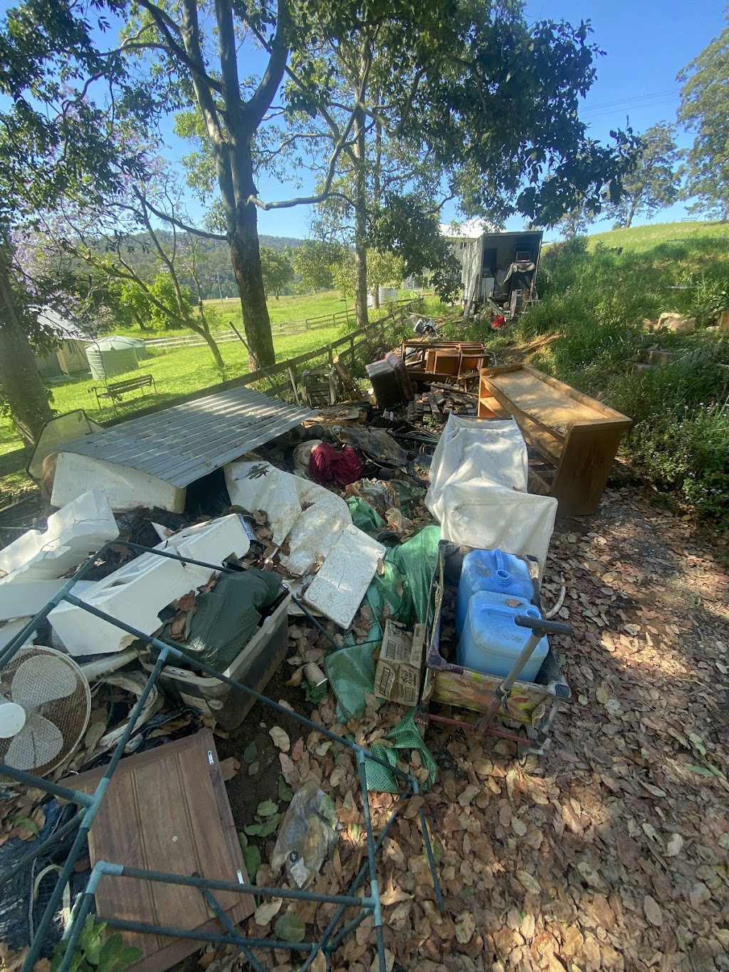 Coffs Coast Rubbish Removers | Little Cove Rd, Emerald Beach NSW 2456, Australia | Phone: 0458 131 118