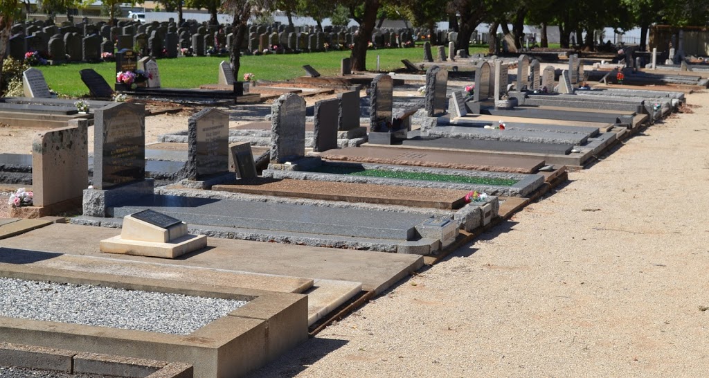 Loxton Cemetery | Loxton SA 5333, Australia