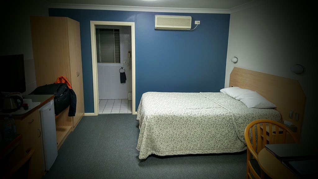 Southern Cross Motor Inn | 24 Maitland St, Narrabri NSW 2390, Australia | Phone: (02) 6792 3838