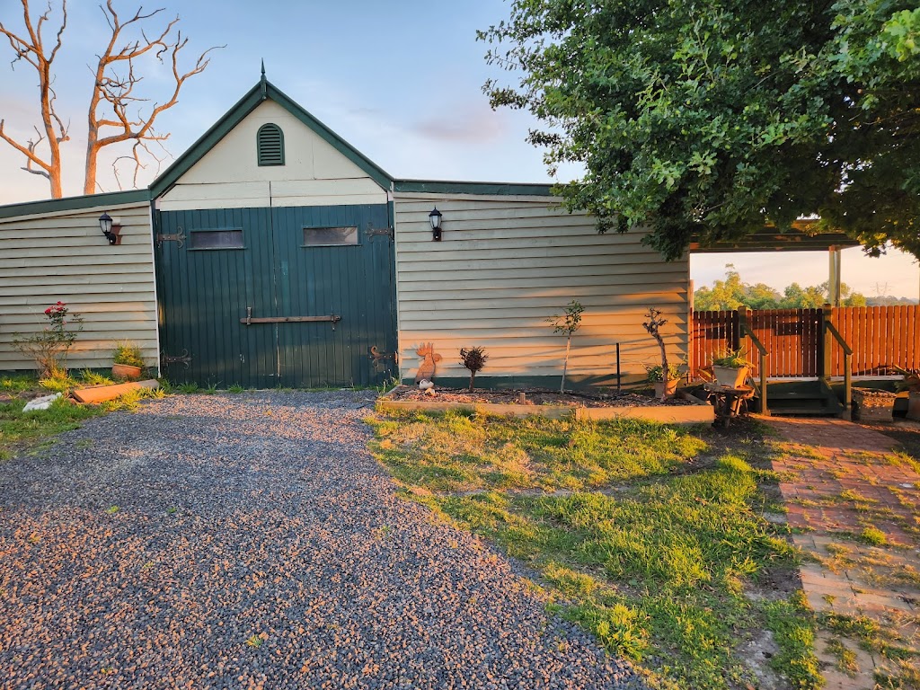 Valley Views BNB | 205 Owens Rd, Woori Yallock VIC 3139, Australia | Phone: 0411 271 418