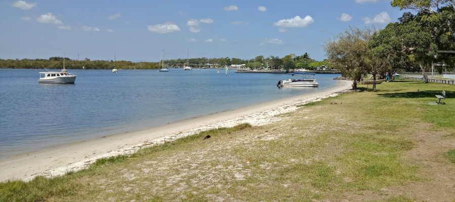 Gold Coast Fishing Spots - Sands Park | park | Boykambil Esplanade N, Hope Island 4212, Australia