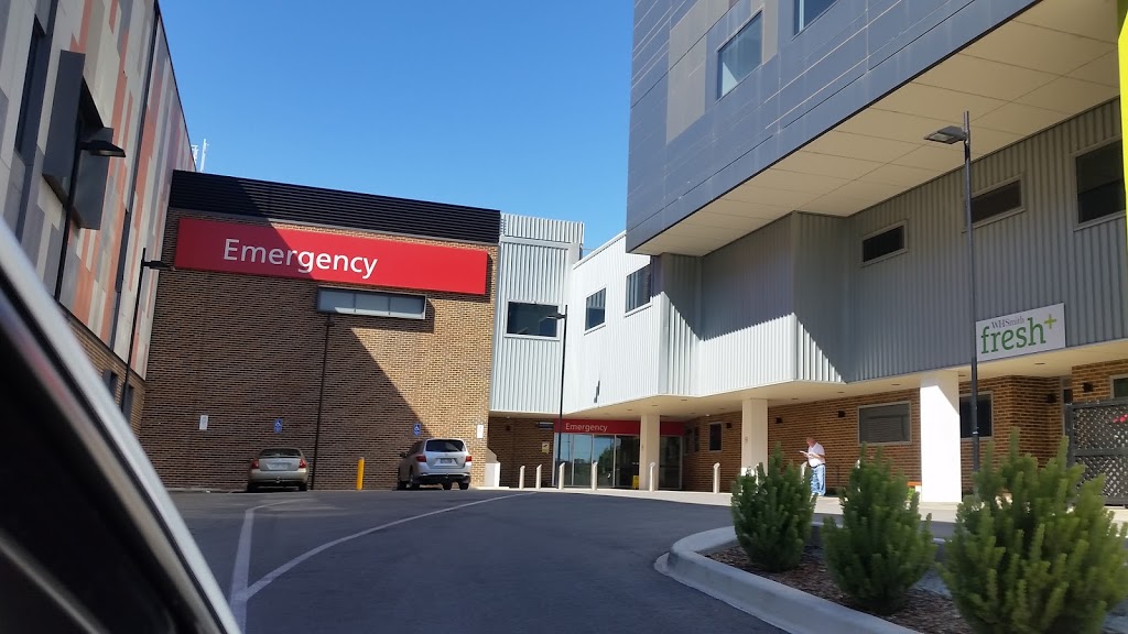 Wagga Wagga Rural Referral Hospital: Emergency Room | health | Docker St, Wagga Wagga NSW 2650, Australia | 0259431000 OR +61 2 5943 1000