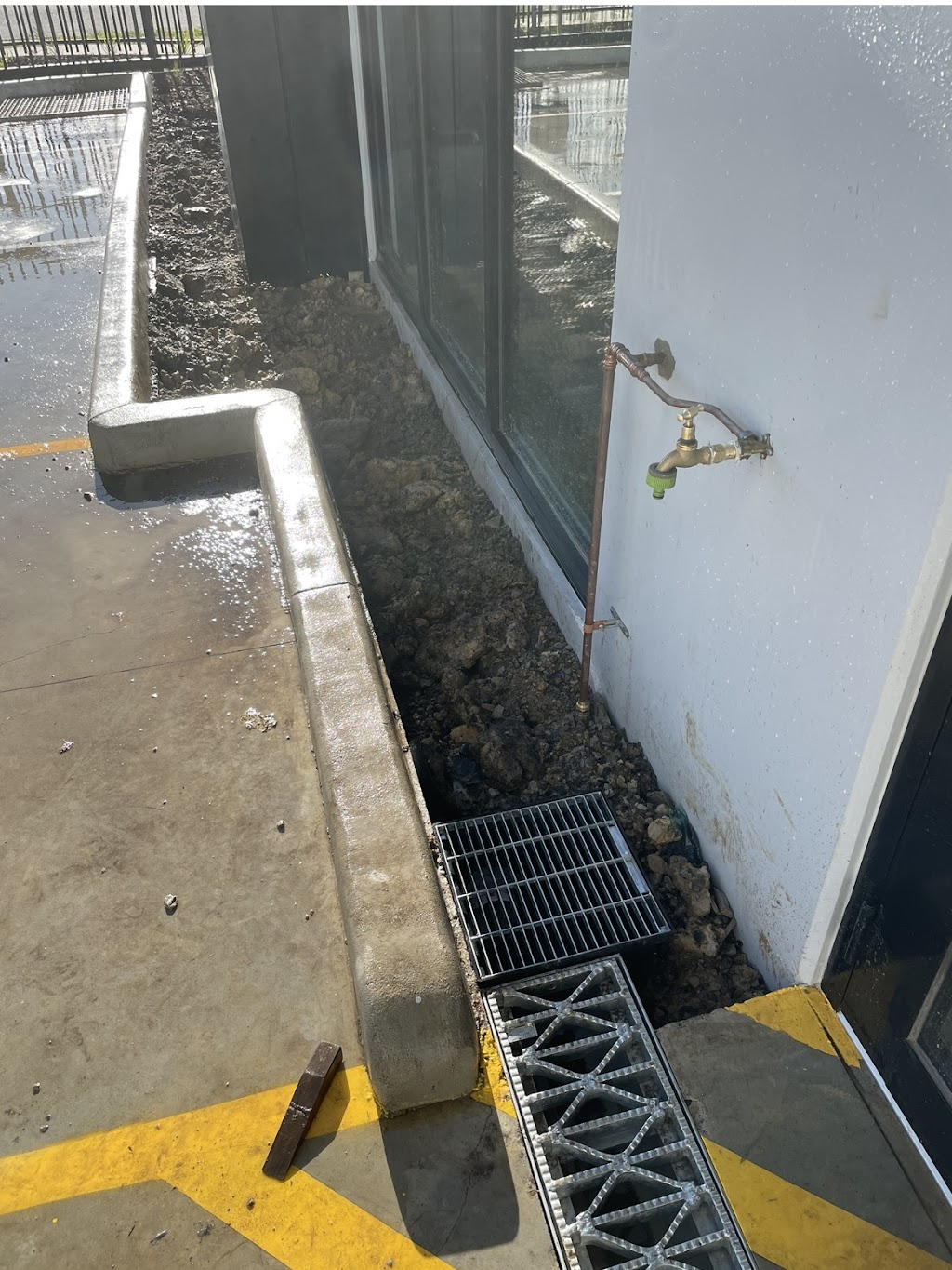 00PLUMB | 165 Mintern Rd, Tynong North VIC 3813, Australia | Phone: 0412 028 585