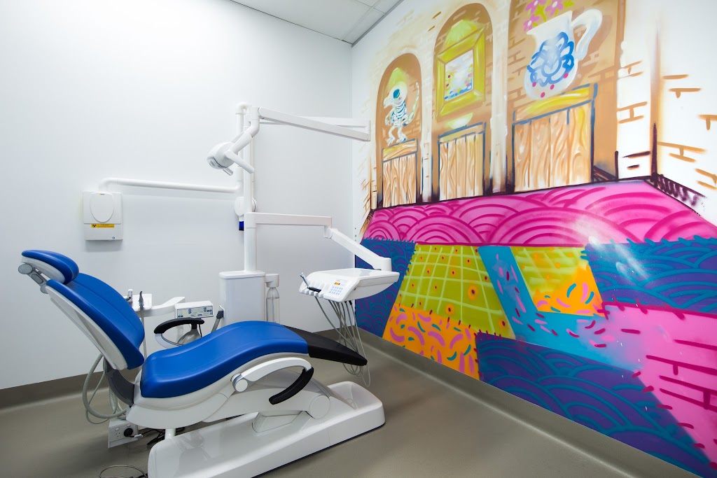 Tooth Town | dentist | 412 Old Cleveland Rd, Coorparoo QLD 4151, Australia | 0733985885 OR +61 7 3398 5885