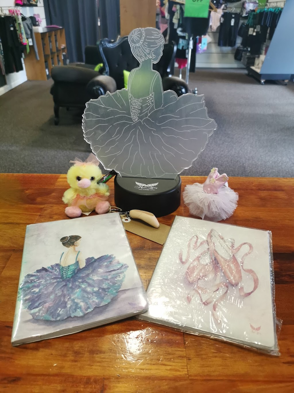 Auz Dance Elements | 195 Cessnock Rd, Abermain NSW 2326, Australia | Phone: 0490 665 394