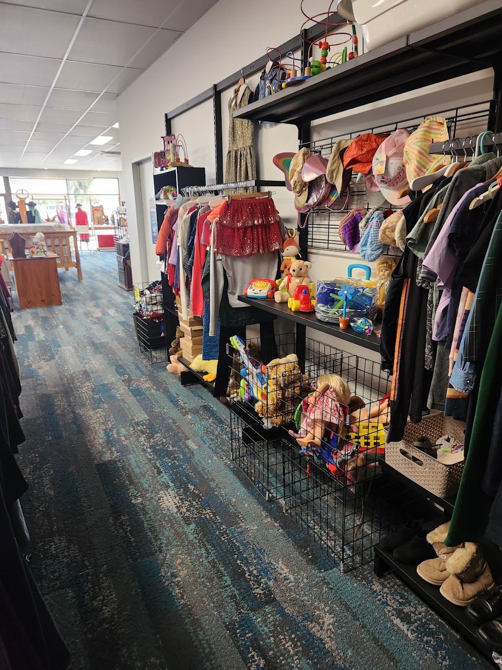 Lifeline Loddon Mallee Store | Unit 2/8 Wood St, Long Gully VIC 3550, Australia | Phone: (03) 5406 0738