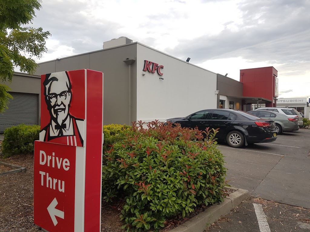 KFC Inverell | 10/220 Byron St, Inverell NSW 2360, Australia | Phone: (02) 6722 3640