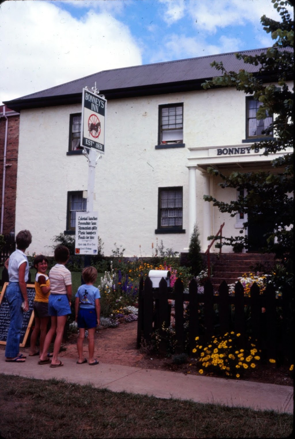 Bonneys Inn | 19 W Parade, Deloraine TAS 7304, Australia | Phone: (03) 6362 2974