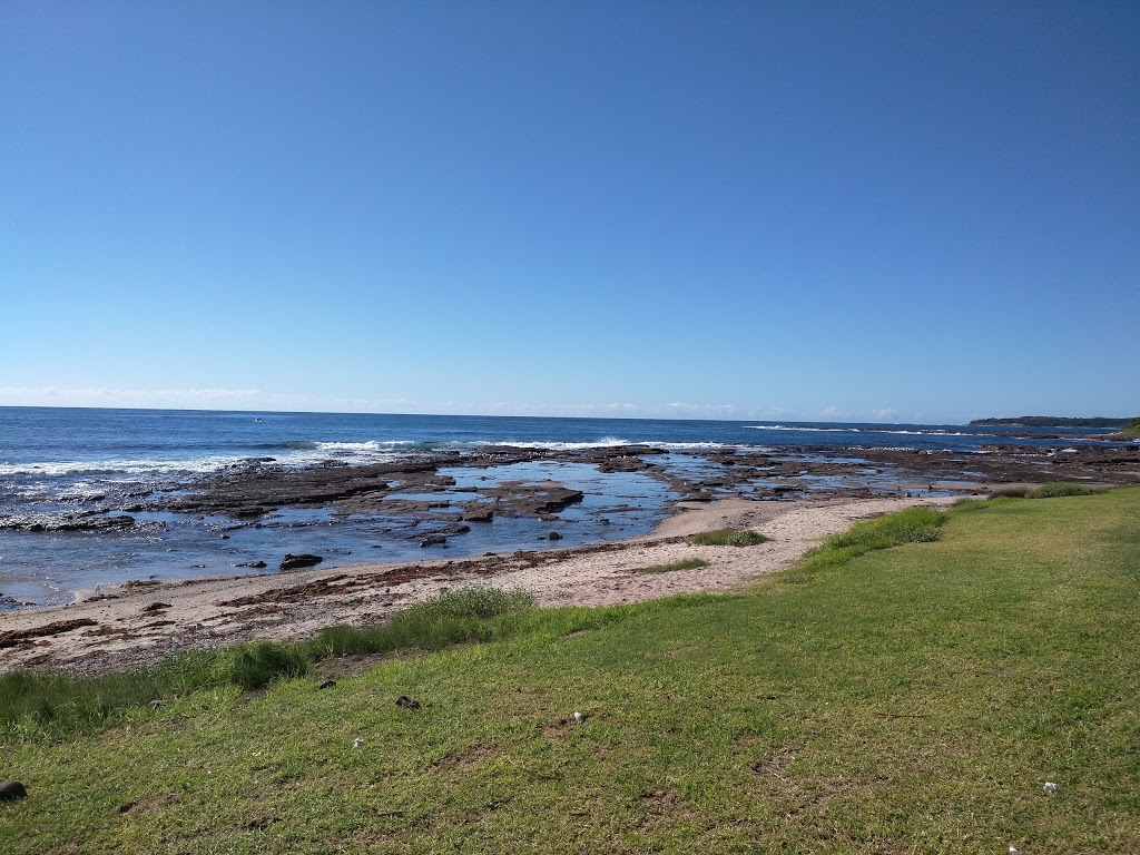 Shellharbour reef and parking | 1 Wollongong St, Shellharbour NSW 2529, Australia