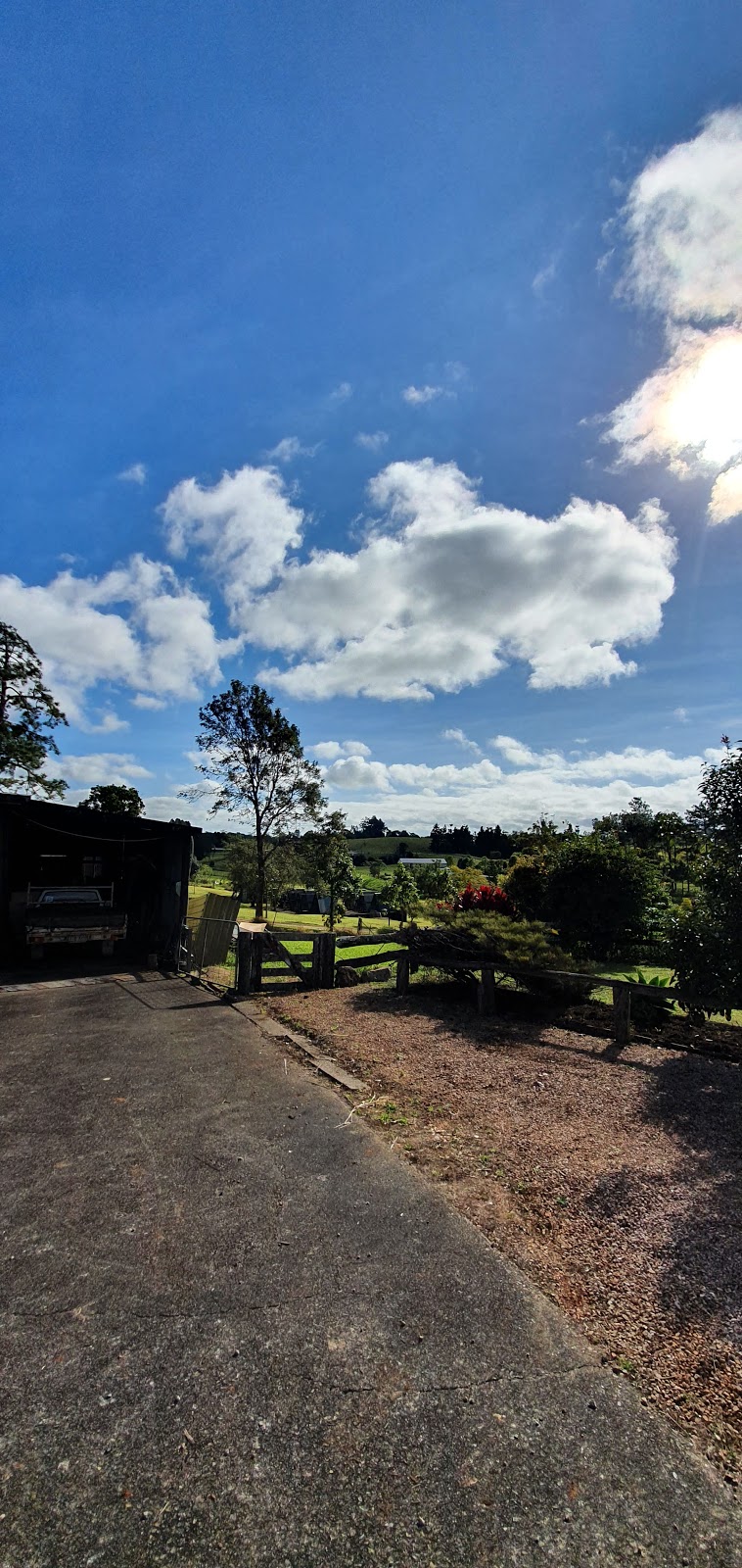 Malanda Manor | Travellers Rest, 1720 Malanda Millaa Millaa Rd, Jaggan QLD 4885, Australia