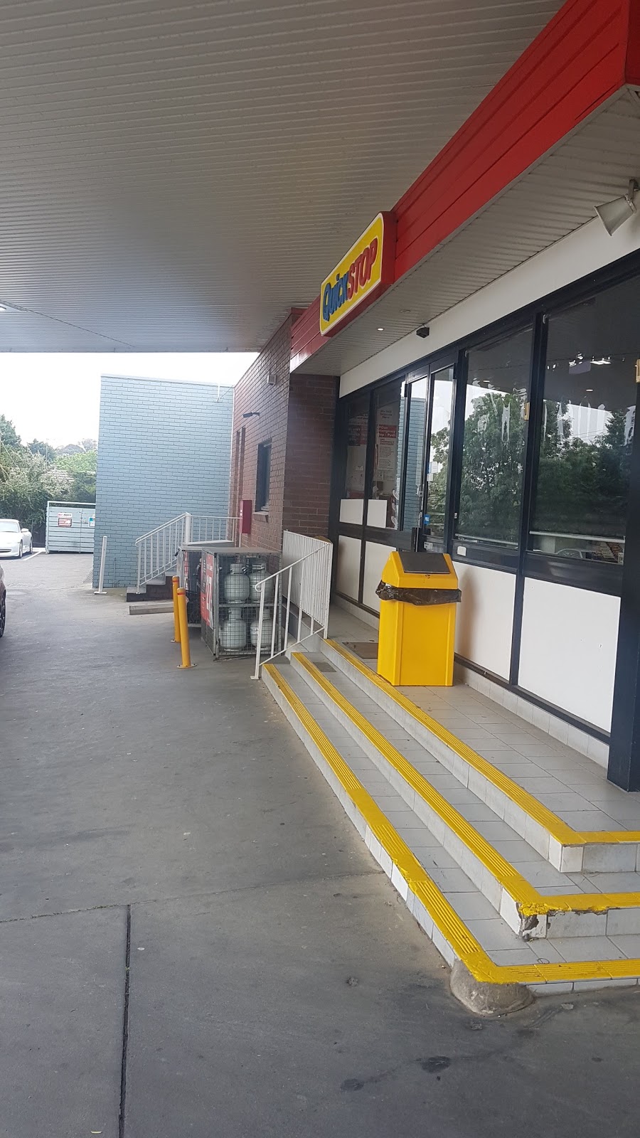 United Petroleum | gas station | 172-174 Middleborough Rd, Blackburn South VIC 3130, Australia | 0398982169 OR +61 3 9898 2169